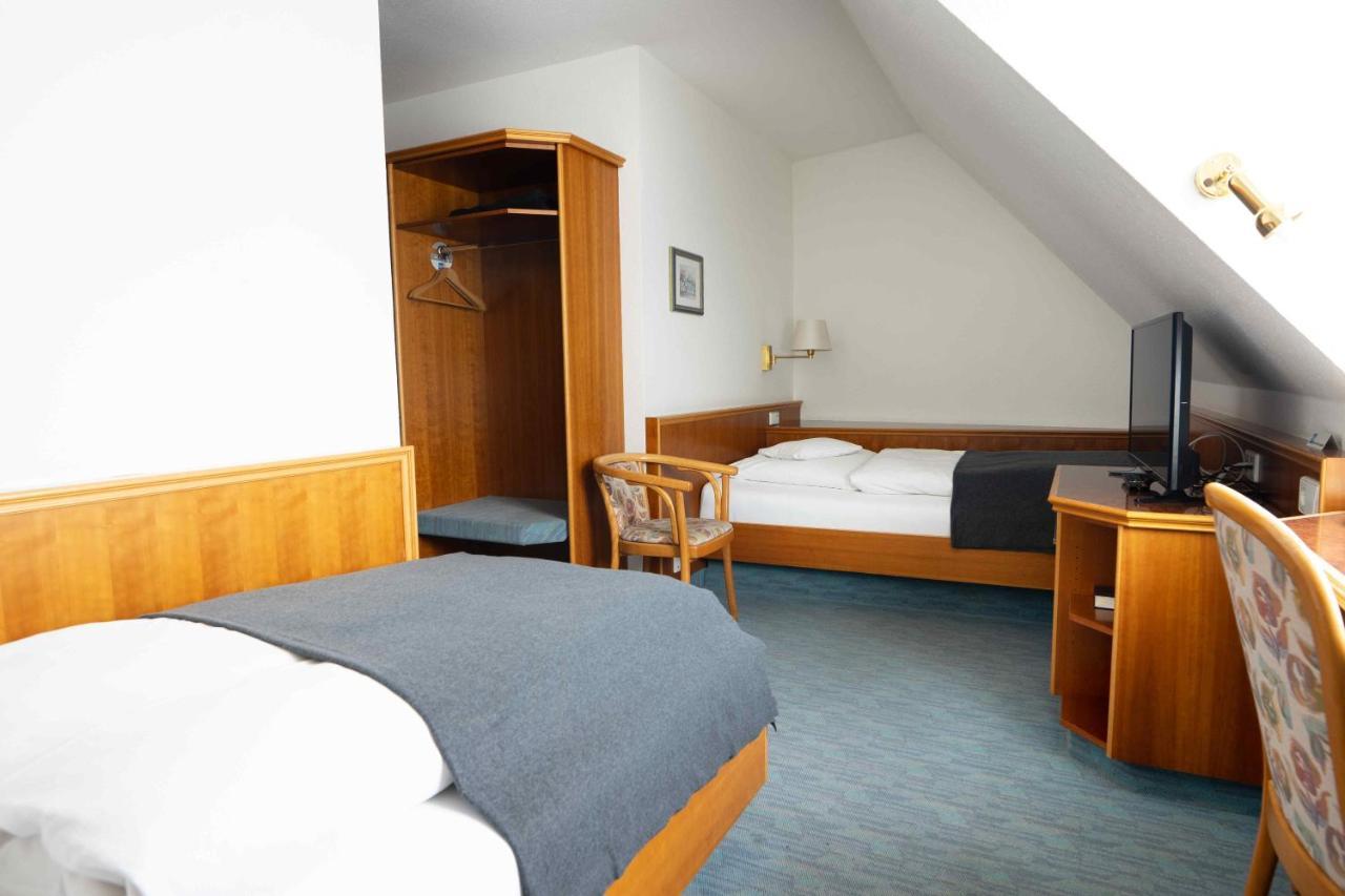 Garni Hotel Maselheimer Hof Extérieur photo